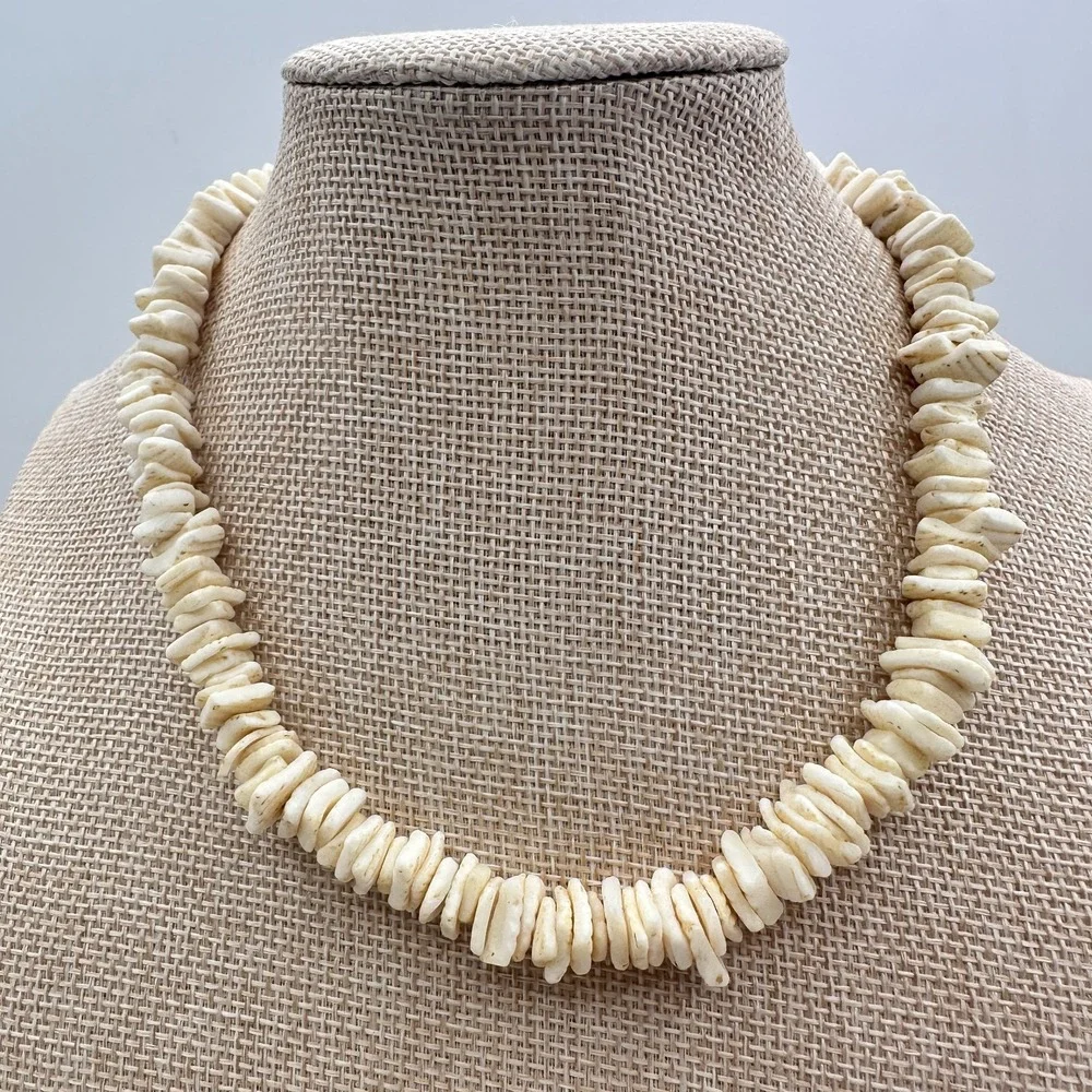 Vintage 90s White Shell Heishe Slice Necklace Statement Women's Classic Jewelry
